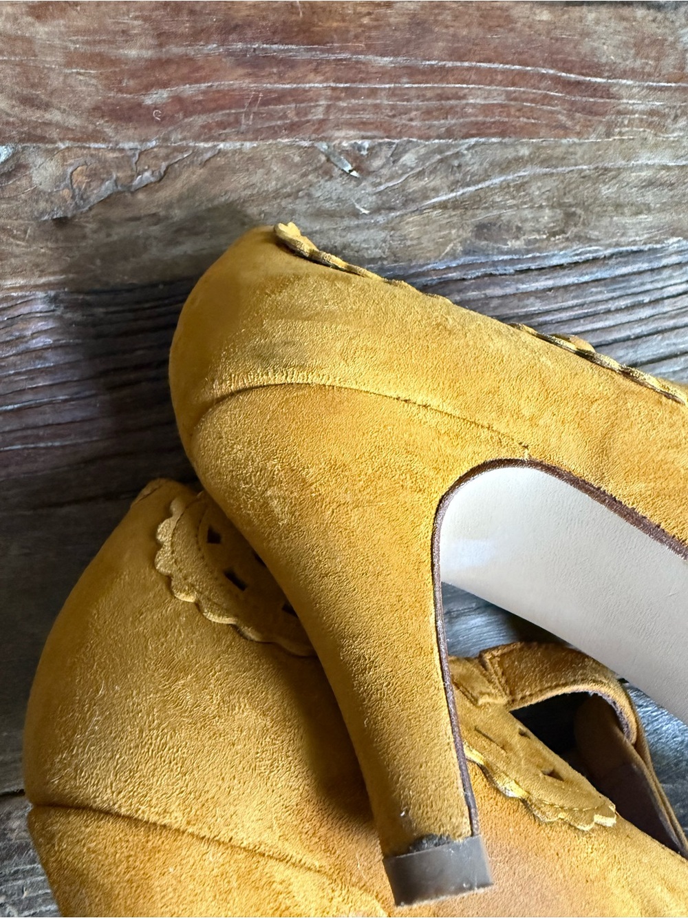 Anthropologie Lucky Penny Women's Mustard Suede Cutout Mary Jane Heels - Picture 5 of 7